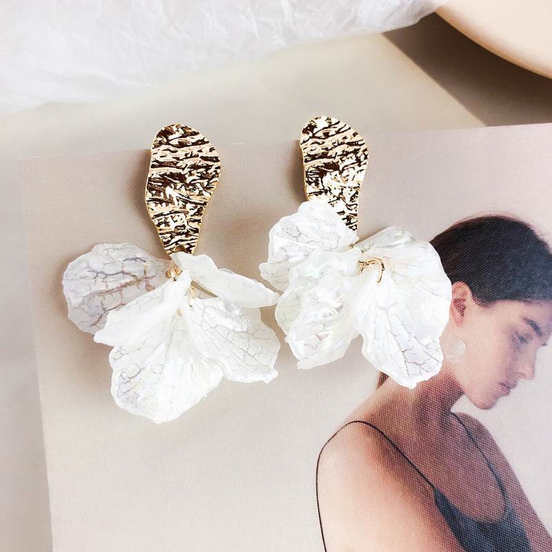 Women's Delicate Flower Drop Earrings