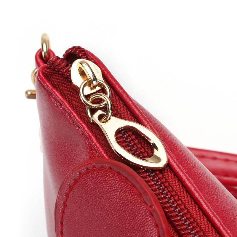 Women's Minnie Mouse Themed Cosmetic Bag